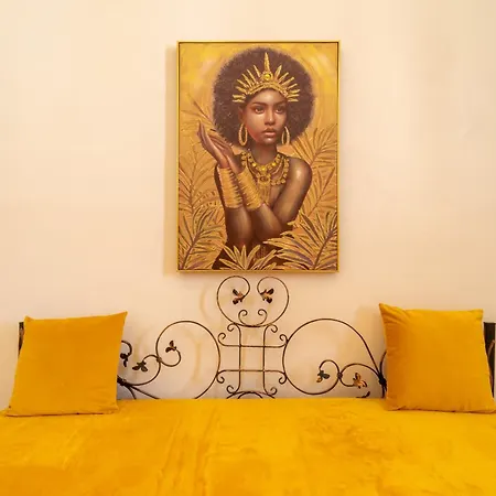 Grand Historic With New Luxury Marble Design-main Square Apartment
