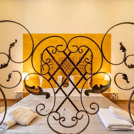 Grand Historic With New Luxury Marble Design-main Square Apartment Cluj-Napoca